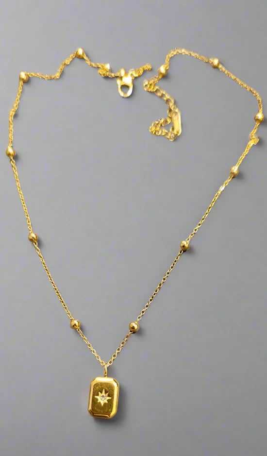 North Star Pendant Necklace