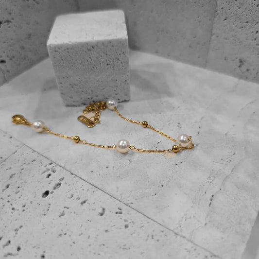 Luminous Freshwater Pearl Station Bracelet