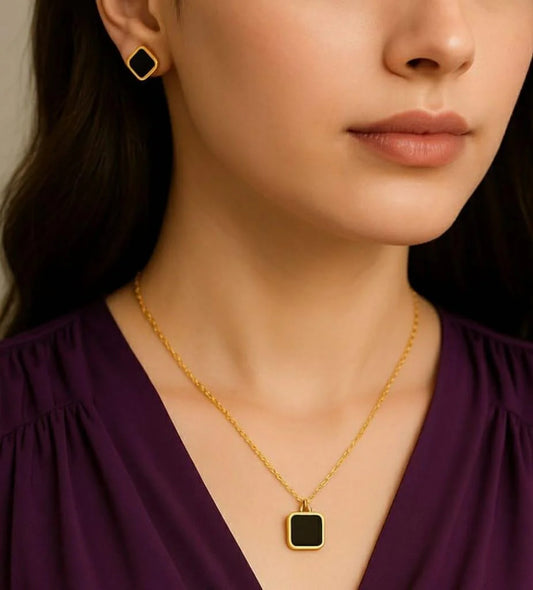 Onyx Minimalist Square Pendant Necklace