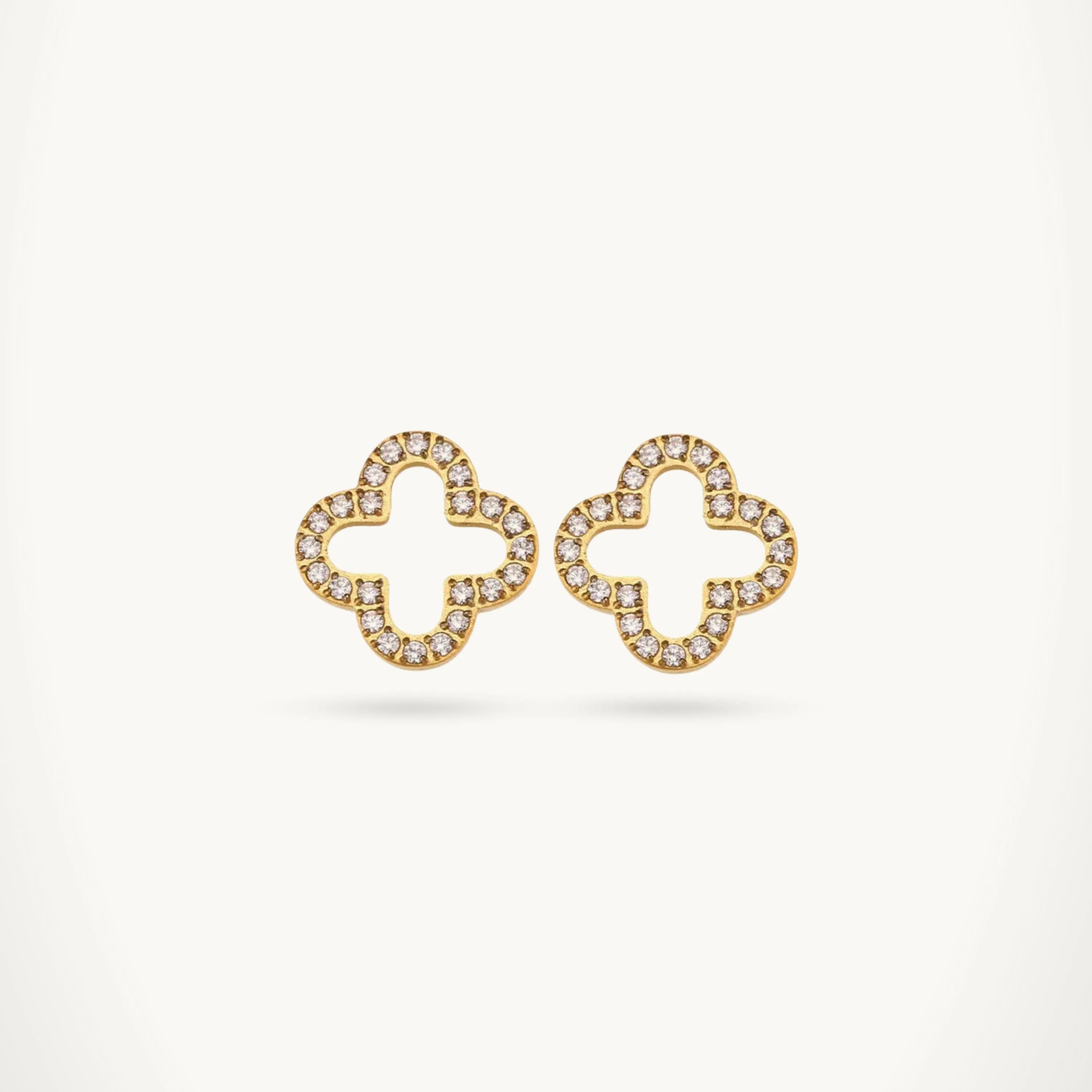 Pave Clover Stud