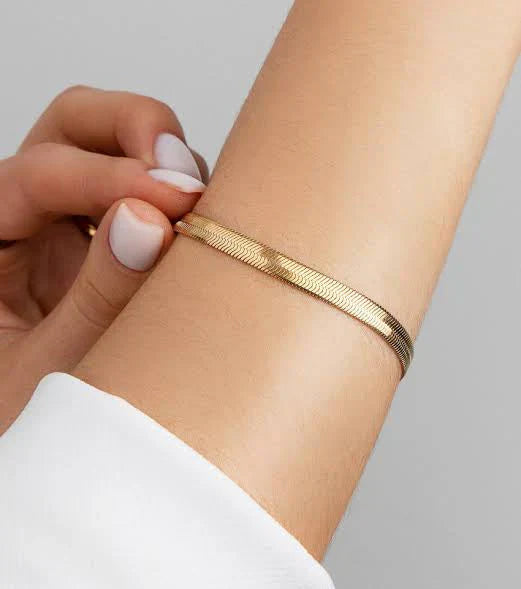 Serpent Gold Herringbone Bracelet