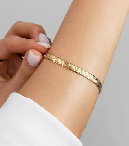 Serpent Gold Herringbone Bracelet