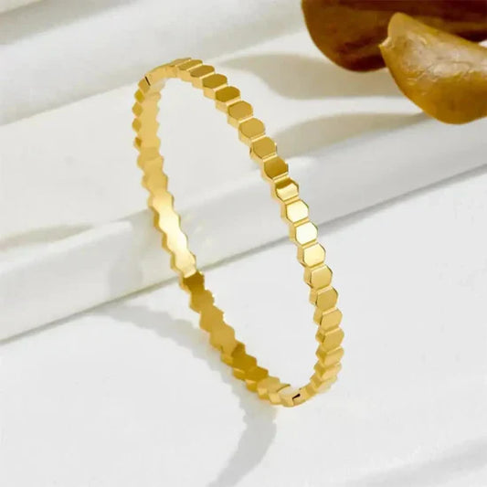 Honeycomb Gleam Bangle