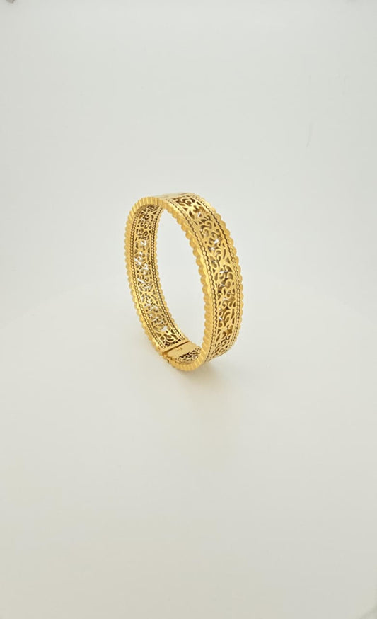 Regal Heritage Gold Bangle