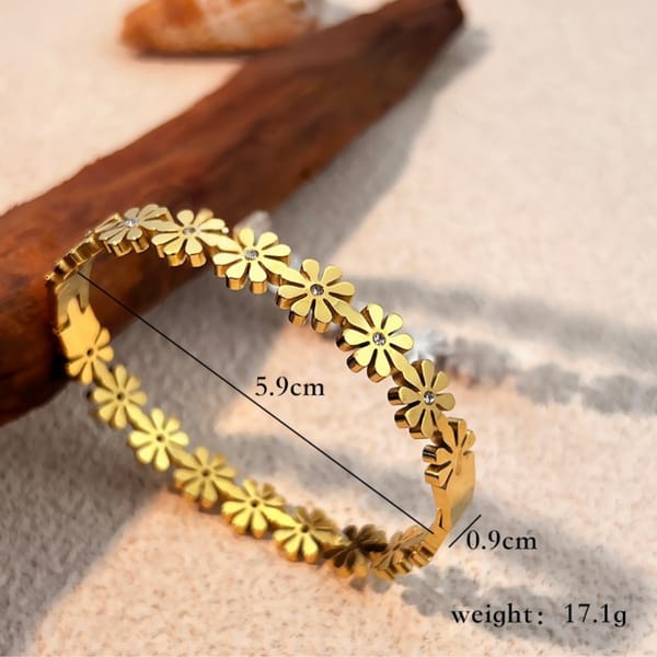 Golden Daisy Chain Bangle Bracelet