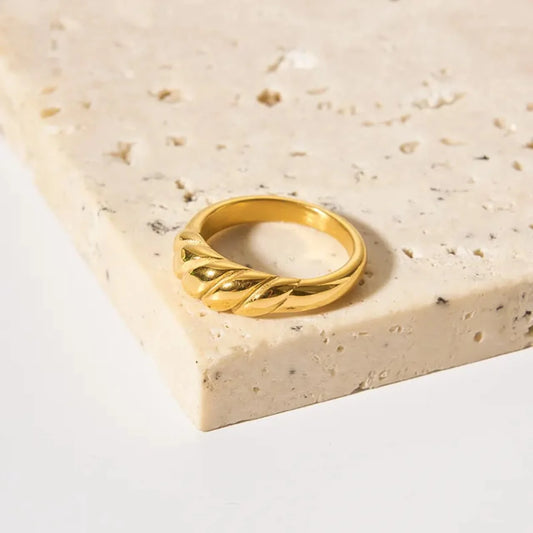 Croissant Dome Ring